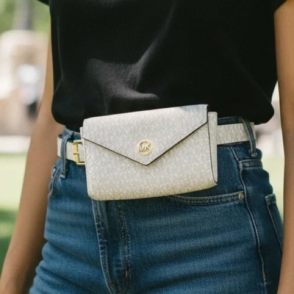 Michael Kors Cream and Brown Crossbody Bag - Picture 2 of 3